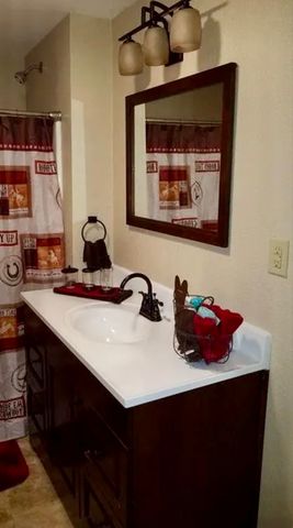 756 N Barton Street, Stephenville, TX 76401