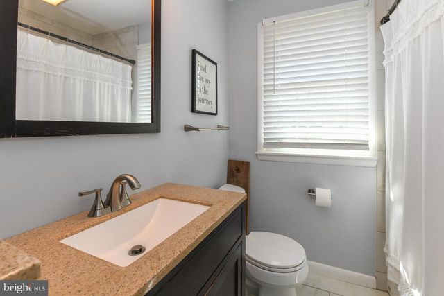 637 MUHLENBERG AVE, Deptford, NJ 08096