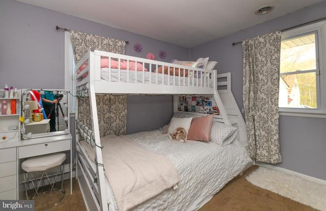 637 MUHLENBERG AVE, Deptford, NJ 08096