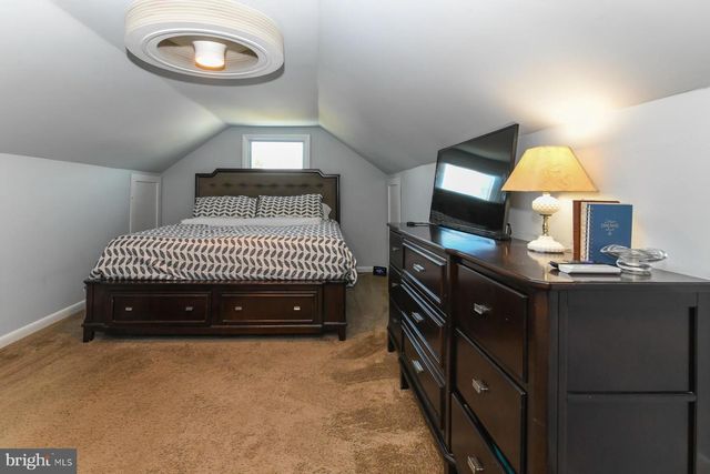 637 MUHLENBERG AVE, Deptford, NJ 08096