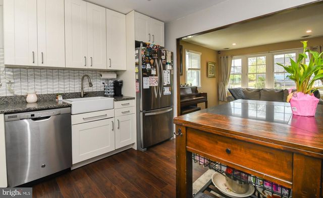 637 MUHLENBERG AVE, Deptford, NJ 08096