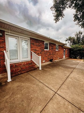 1290 W North Street, Piggott, AR 72454