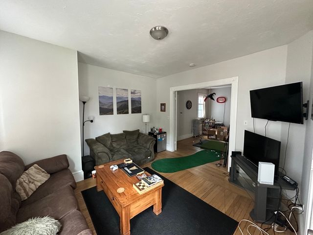 51 College Ave. 1, Somerville, MA 02144