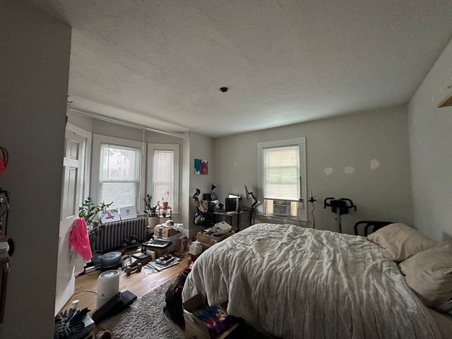 51 College Ave. 1, Somerville, MA 02144