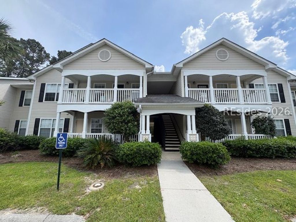 50 Pebble Beach Cv Apt C114, Bluffton, SC 29910
