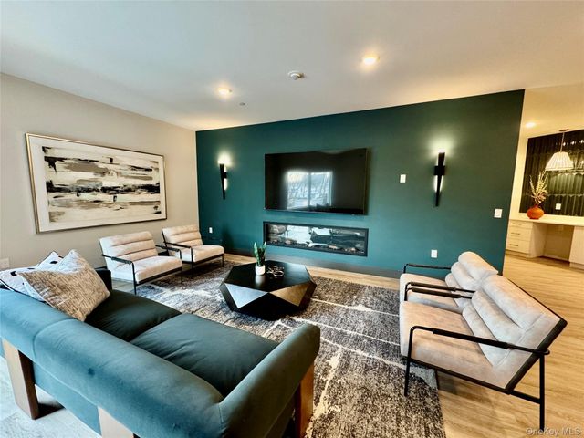 306 Bluestone Court 104, Maybrook, NY 12543