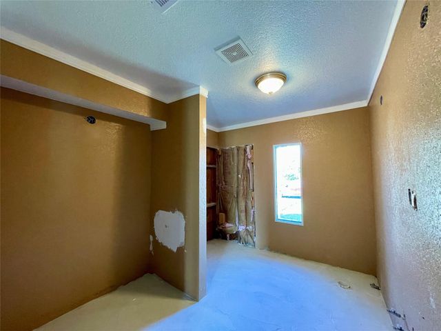 903 W 8th Street, Freeport, TX 77541