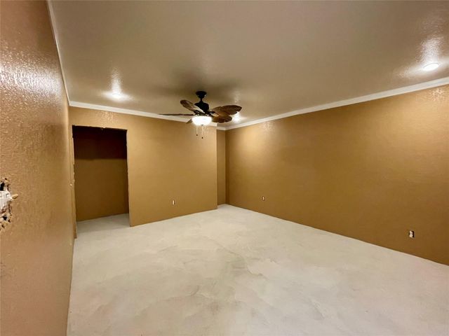 903 W 8th Street, Freeport, TX 77541