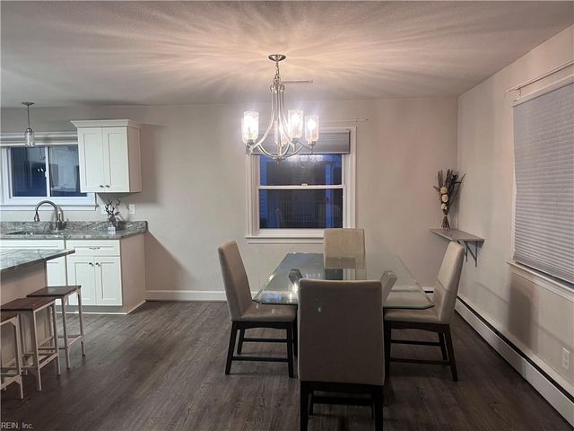 11 Greenwood RD, Newport News, VA 23601