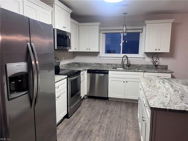11 Greenwood RD, Newport News, VA 23601