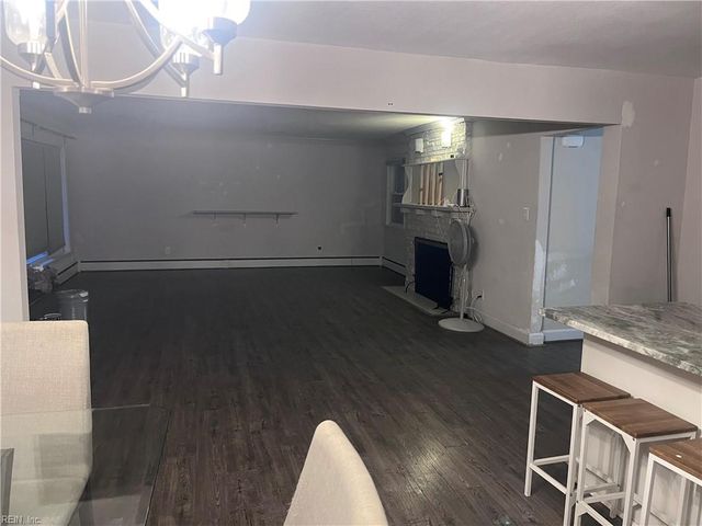 11 Greenwood RD, Newport News, VA 23601