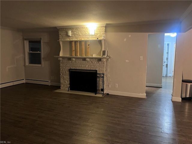11 Greenwood RD, Newport News, VA 23601
