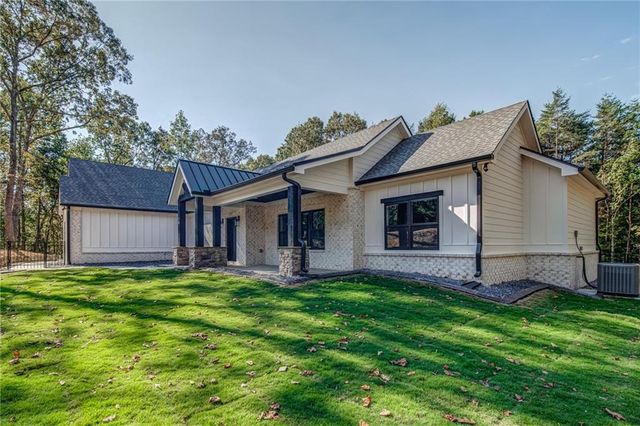 16 Mountain Creek NE Trail, Fairmount, GA 30139