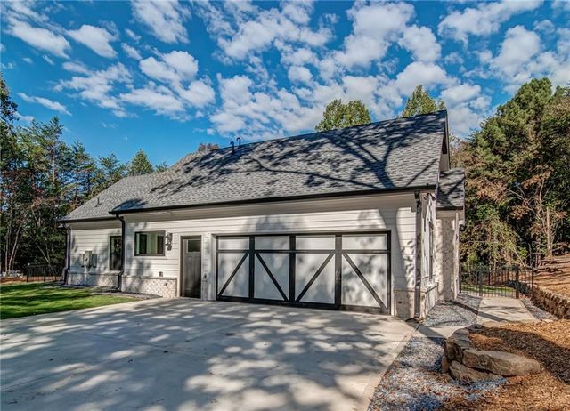 16 Mountain Creek NE Trail, Fairmount, GA 30139