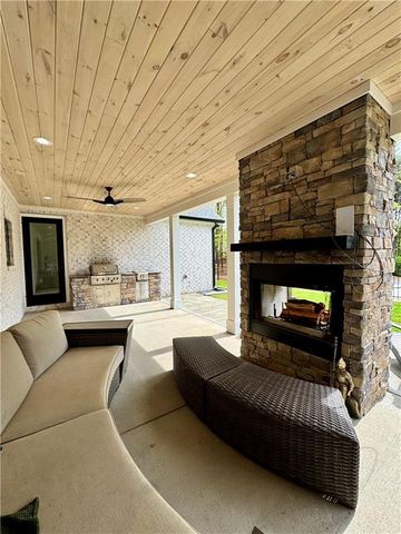 16 Mountain Creek NE Trail, Fairmount, GA 30139