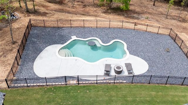 16 Mountain Creek NE Trail, Fairmount, GA 30139