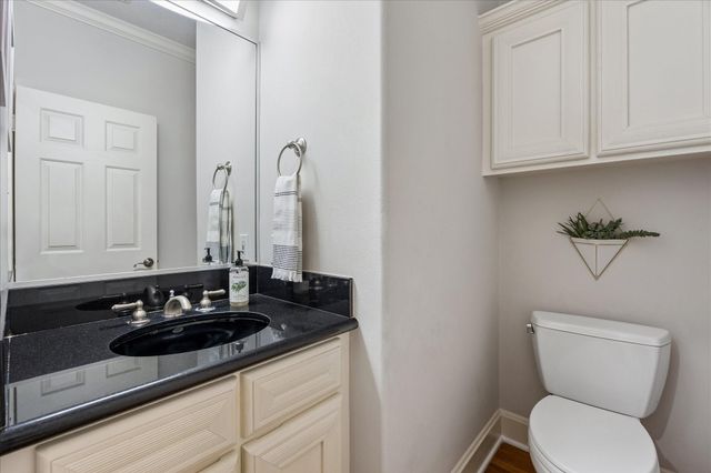 1614 Castle Court, Houston, TX 77006