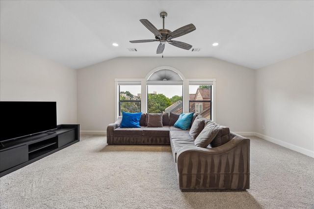 1614 Castle Court, Houston, TX 77006