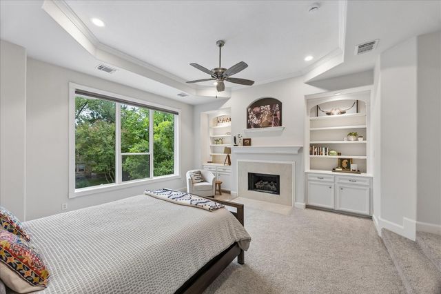 1614 Castle Court, Houston, TX 77006