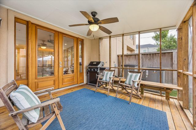 1614 Castle Court, Houston, TX 77006