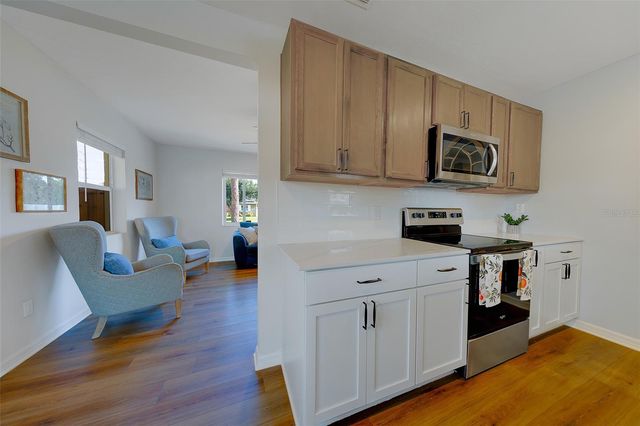 4710 11TH AVENUE N, St Petersburg, FL 33713