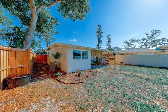 4710 11TH AVENUE N, St Petersburg, FL 33713