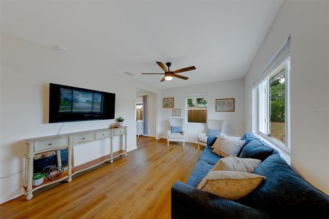 4710 11TH AVENUE N, St Petersburg, FL 33713