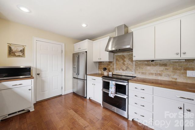 276 Four Diamond Drive, Seven Devils, NC 28604
