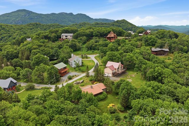 276 Four Diamond Drive, Seven Devils, NC 28604