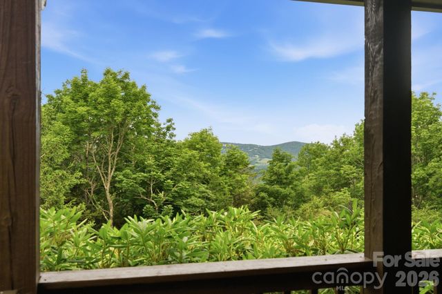 276 Four Diamond Drive, Seven Devils, NC 28604