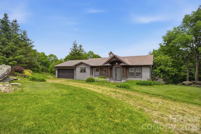 276 Four Diamond Drive, Seven Devils, NC 28604