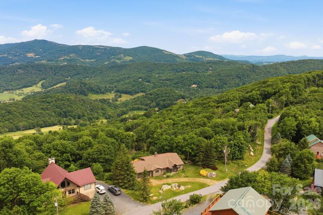 276 Four Diamond Drive, Seven Devils, NC 28604