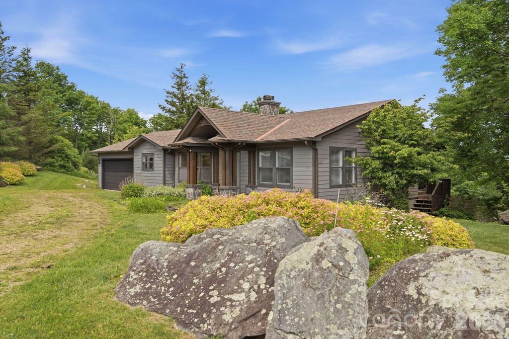 276 Four Diamond Drive, Seven Devils, NC 28604