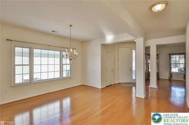 13 Devonshire Drive, Palmer Twp, PA 18045