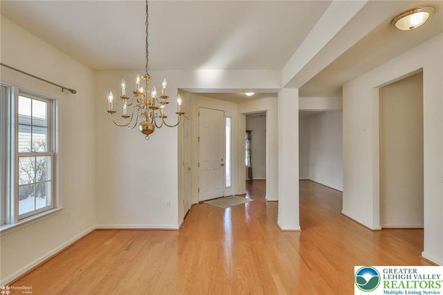 13 Devonshire Drive, Palmer Twp, PA 18045