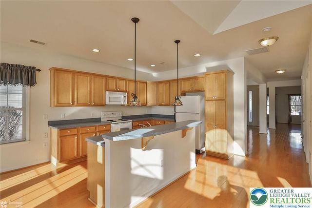 13 Devonshire Drive, Palmer Twp, PA 18045