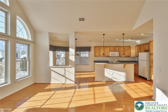 13 Devonshire Drive, Palmer Twp, PA 18045