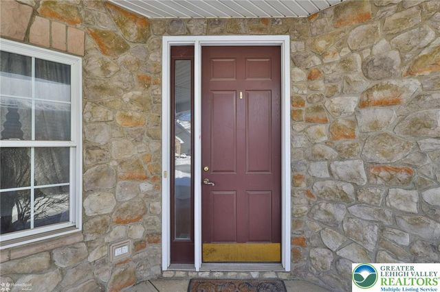 13 Devonshire Drive, Palmer Twp, PA 18045