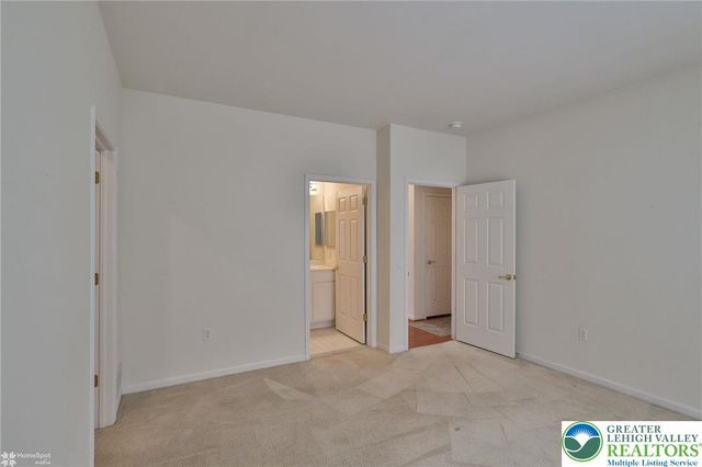 13 Devonshire Drive, Palmer Twp, PA 18045