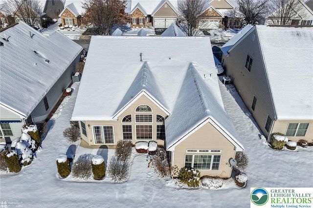 13 Devonshire Drive, Palmer Twp, PA 18045