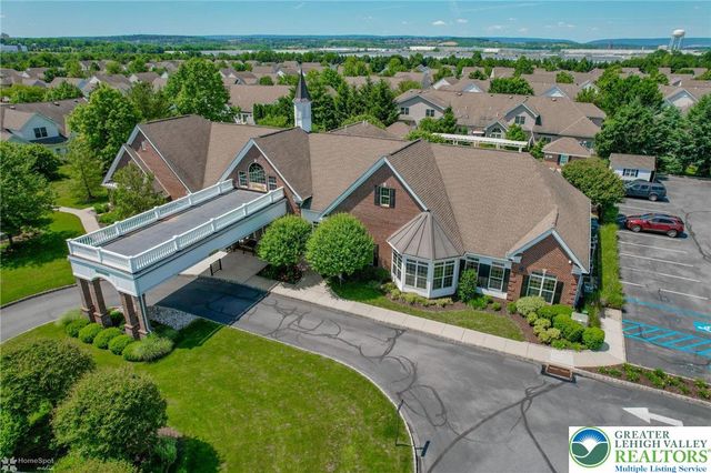 13 Devonshire Drive, Palmer Twp, PA 18045