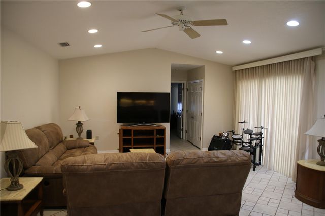 1433 Captains Walk C, Fort Pierce, FL 34950