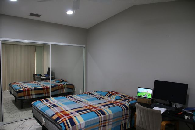 1433 Captains Walk C, Fort Pierce, FL 34950