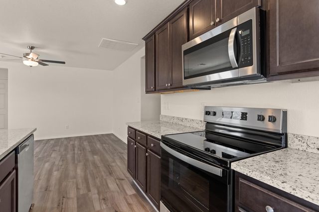 2522 Desi Loop, Belen, NM 87002