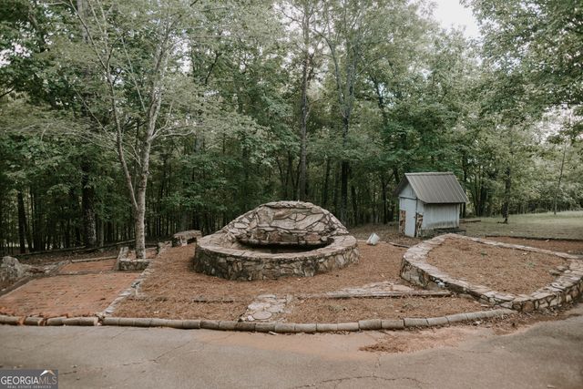 709 Day Road, Meansville, GA 30256