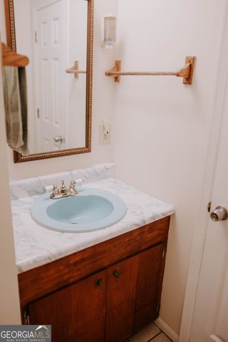 709 Day Road, Meansville, GA 30256