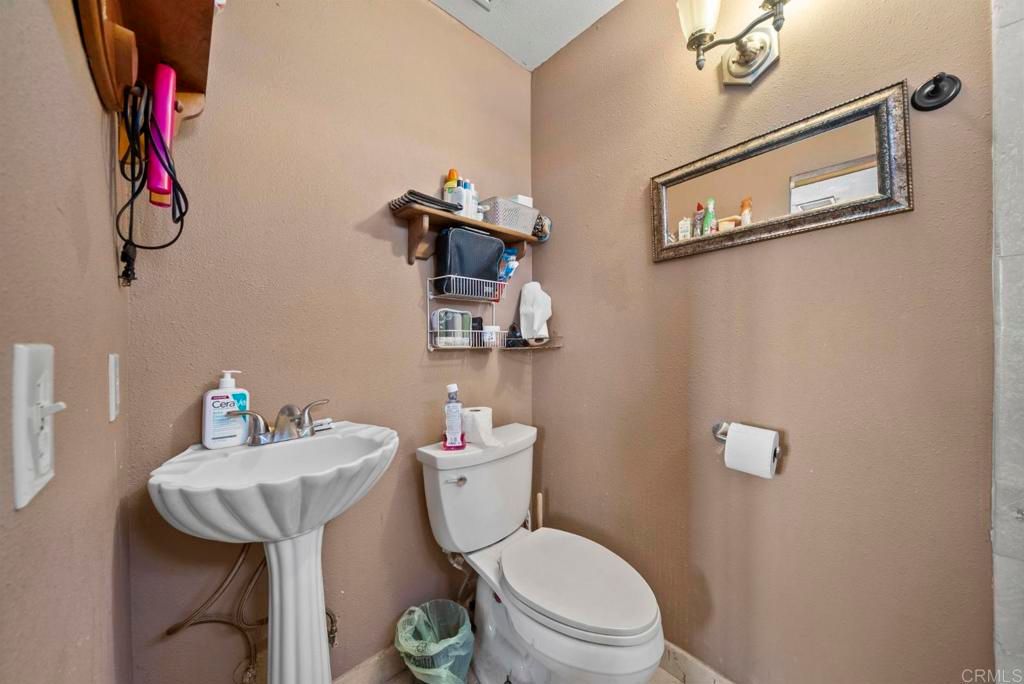 Image 17 of property listing at 826 Ellen Lane, El Cajon, CA 92019