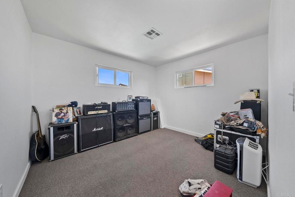 Image 18 of property listing at 826 Ellen Lane, El Cajon, CA 92019