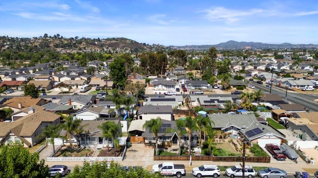 Image 2 of property listing at 826 Ellen Lane, El Cajon, CA 92019