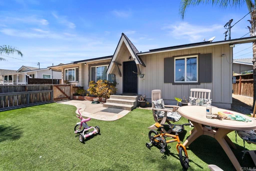 Image 24 of property listing at 826 Ellen Lane, El Cajon, CA 92019